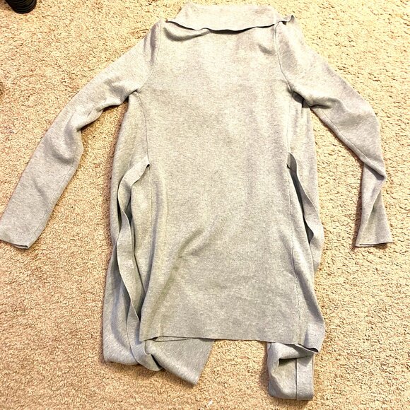 Simplee Women's Cardigan, grey, heavy knit, tie closure, barely worn - Picture 3 of 6